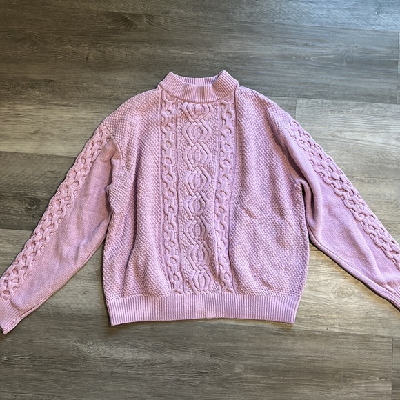 Cable knit sweater - Picture 2 of 5